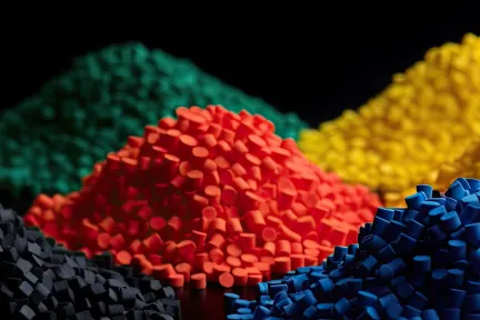 BIOVIA Materials Studio によるポリマーおよび複合材料 > ダッソー・システムズ